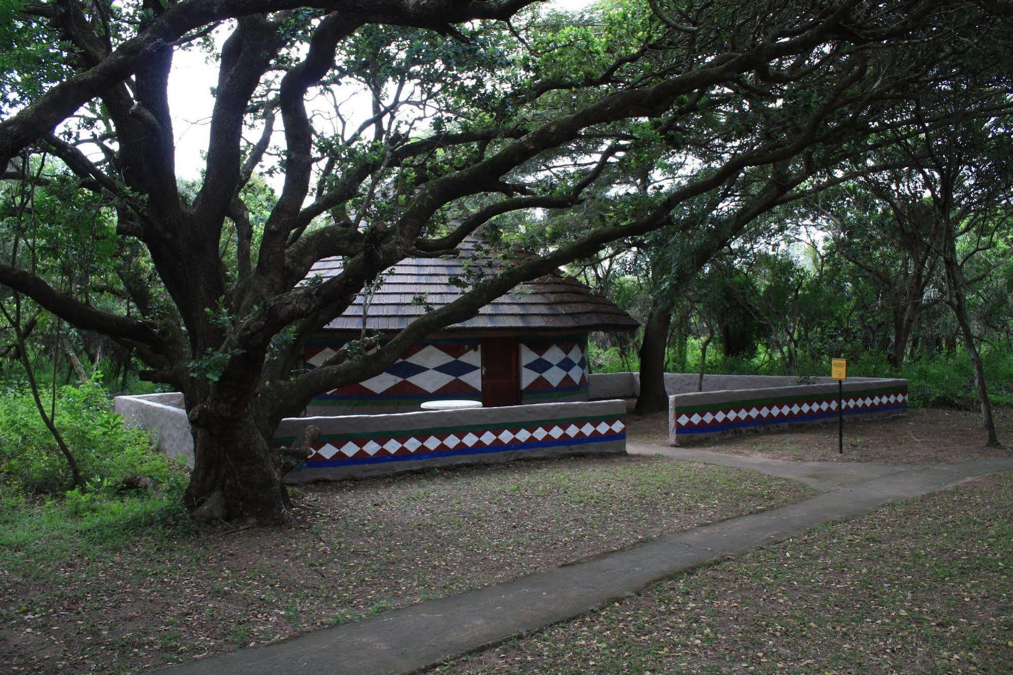Gooderson Dumazulu Lodge Hluhluwe Exterior photo