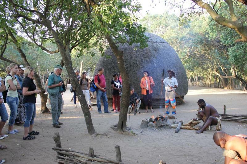 Gooderson Dumazulu Lodge Hluhluwe Exterior photo